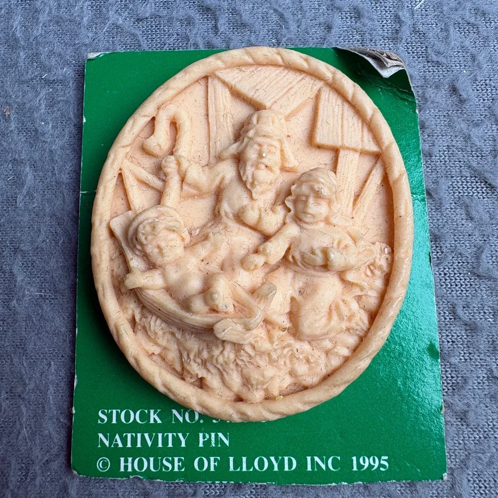 Vintage 1995 House of Lloyd Nativity Pin Brooch Holy Family Christmas 542075